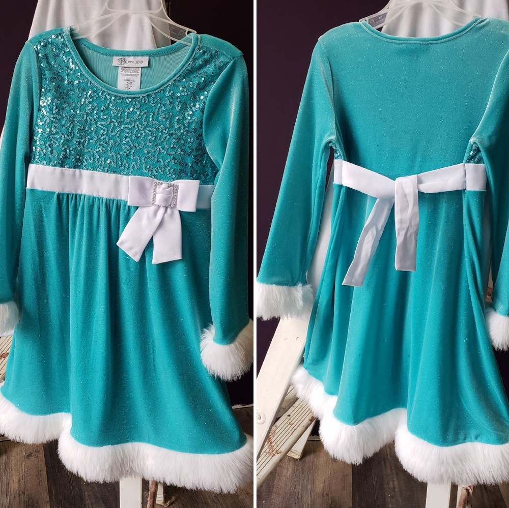Velvet dress! Stop scrolling!